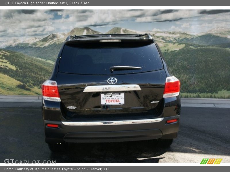 Black / Ash 2013 Toyota Highlander Limited 4WD