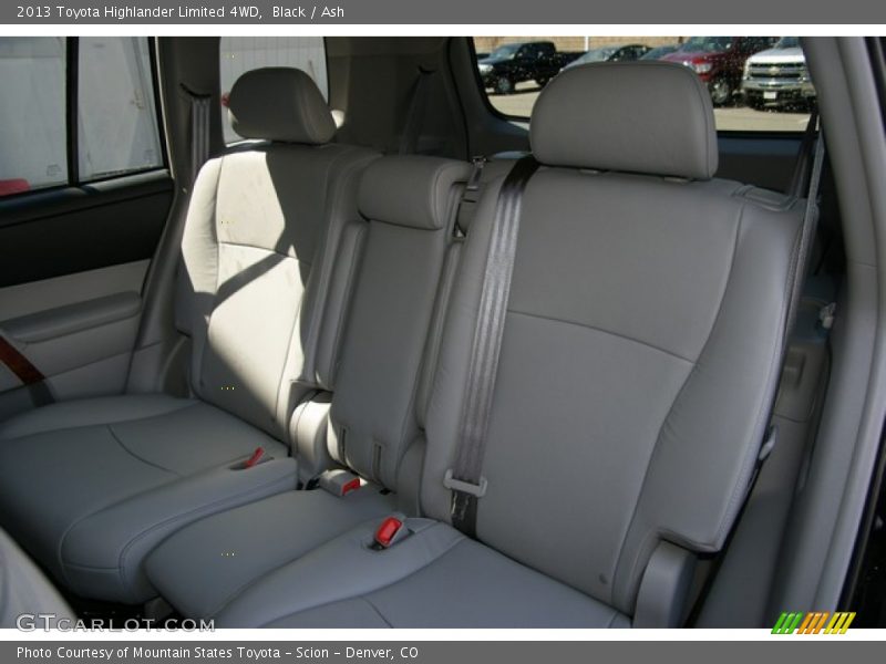 Black / Ash 2013 Toyota Highlander Limited 4WD