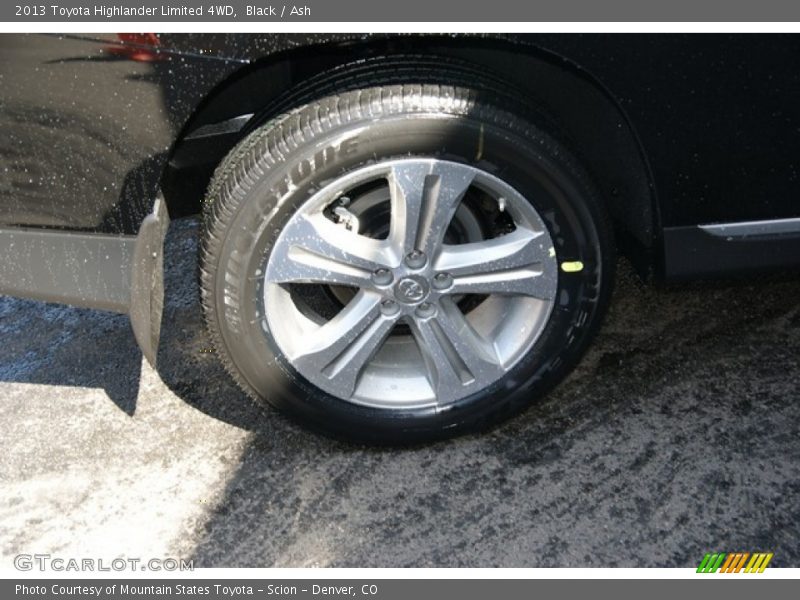 Black / Ash 2013 Toyota Highlander Limited 4WD