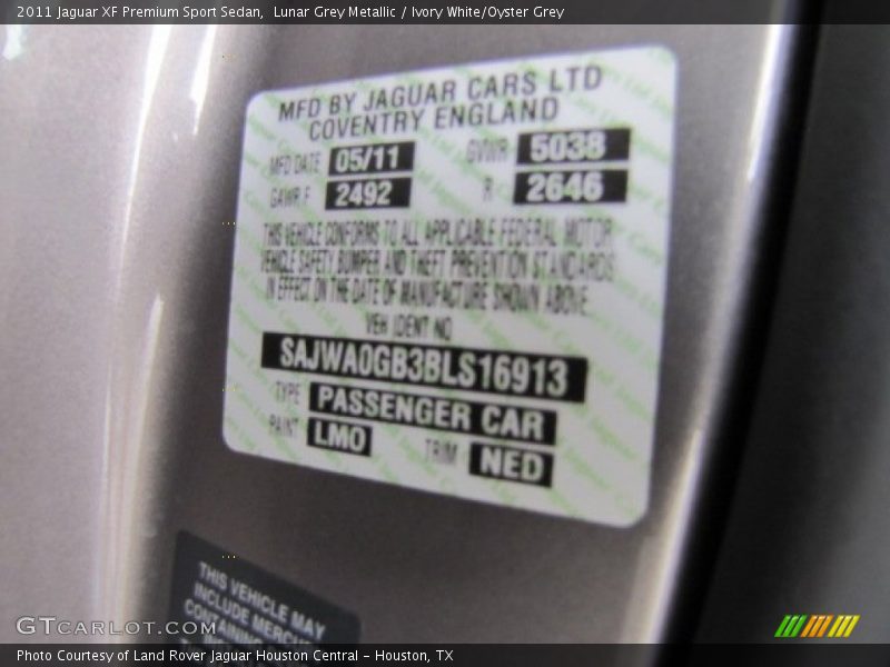 Lunar Grey Metallic / Ivory White/Oyster Grey 2011 Jaguar XF Premium Sport Sedan
