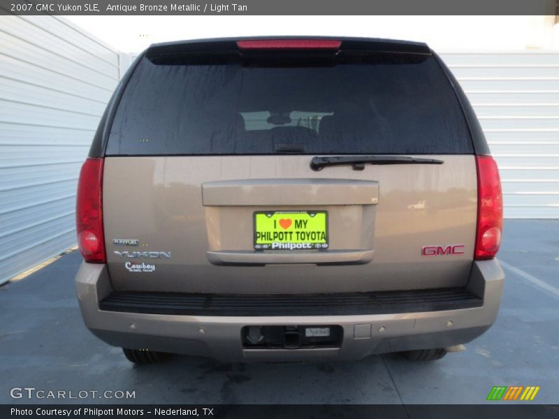 Antique Bronze Metallic / Light Tan 2007 GMC Yukon SLE