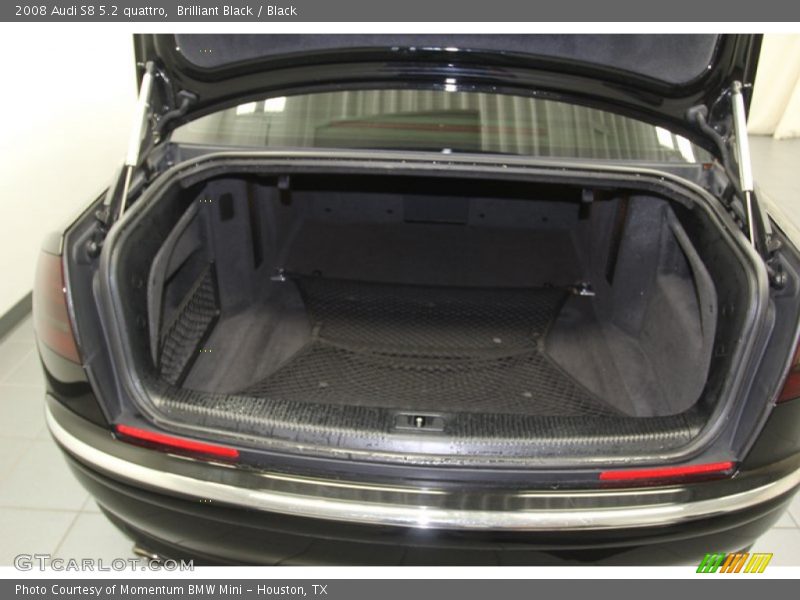  2008 S8 5.2 quattro Trunk