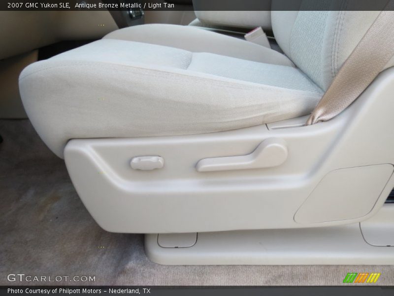 Antique Bronze Metallic / Light Tan 2007 GMC Yukon SLE