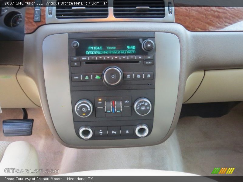 Antique Bronze Metallic / Light Tan 2007 GMC Yukon SLE