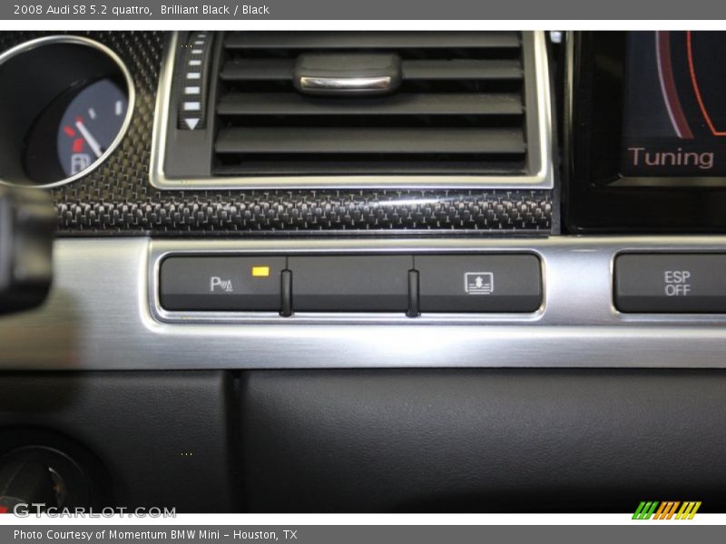 Controls of 2008 S8 5.2 quattro