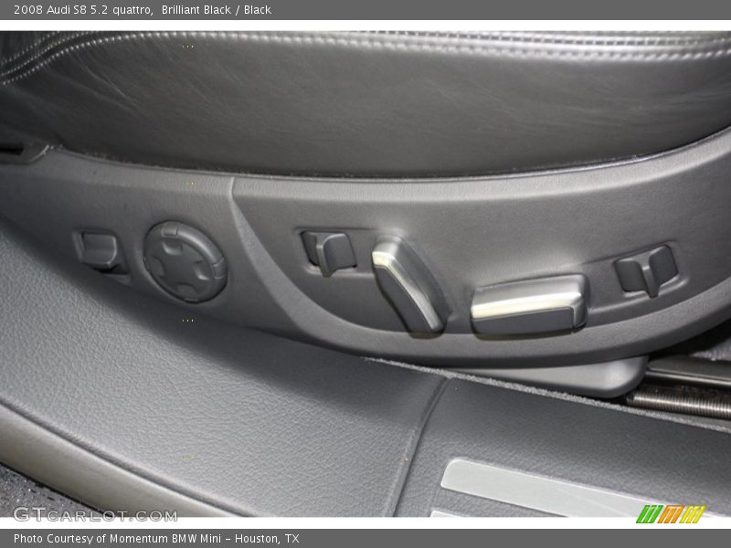 Front Seat of 2008 S8 5.2 quattro