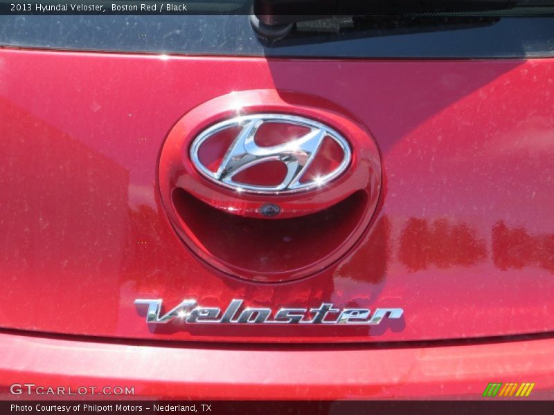 Boston Red / Black 2013 Hyundai Veloster