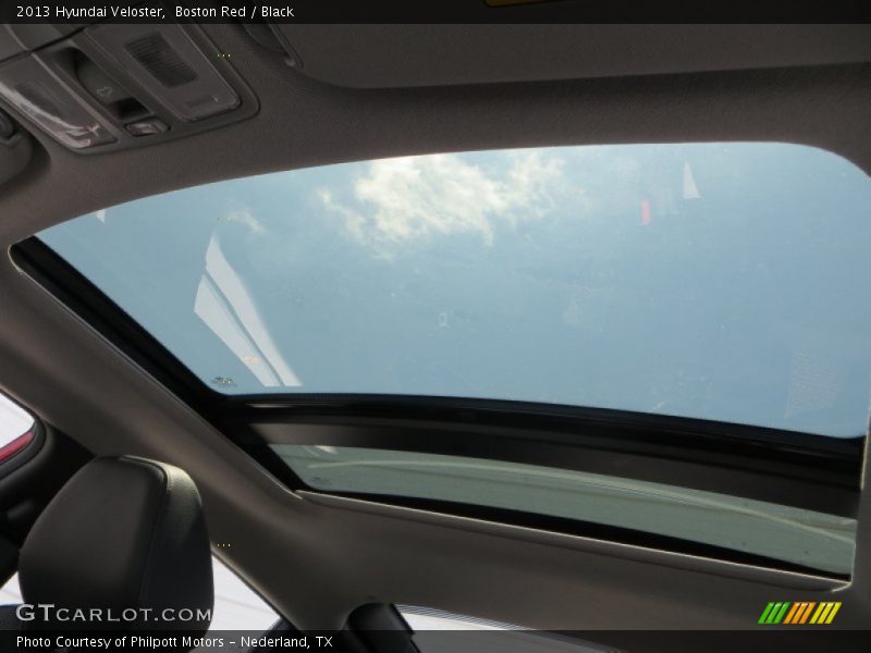 Boston Red / Black 2013 Hyundai Veloster