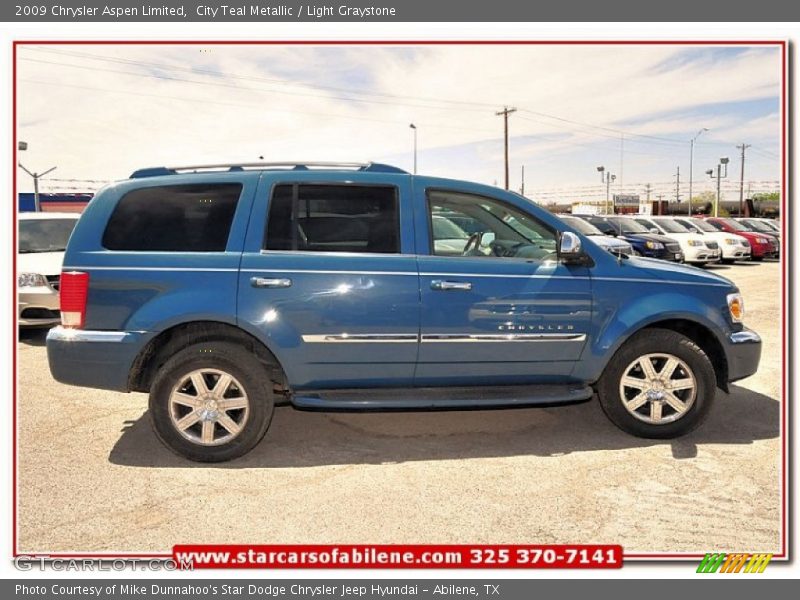 City Teal Metallic / Light Graystone 2009 Chrysler Aspen Limited