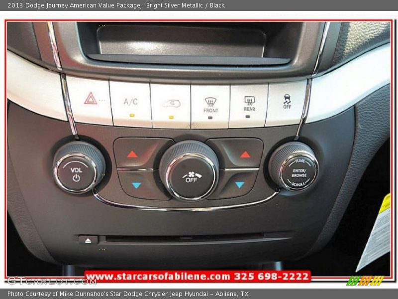 Bright Silver Metallic / Black 2013 Dodge Journey American Value Package