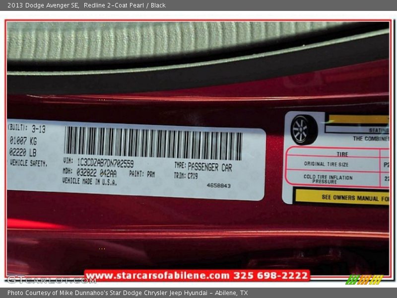 Redline 2-Coat Pearl / Black 2013 Dodge Avenger SE