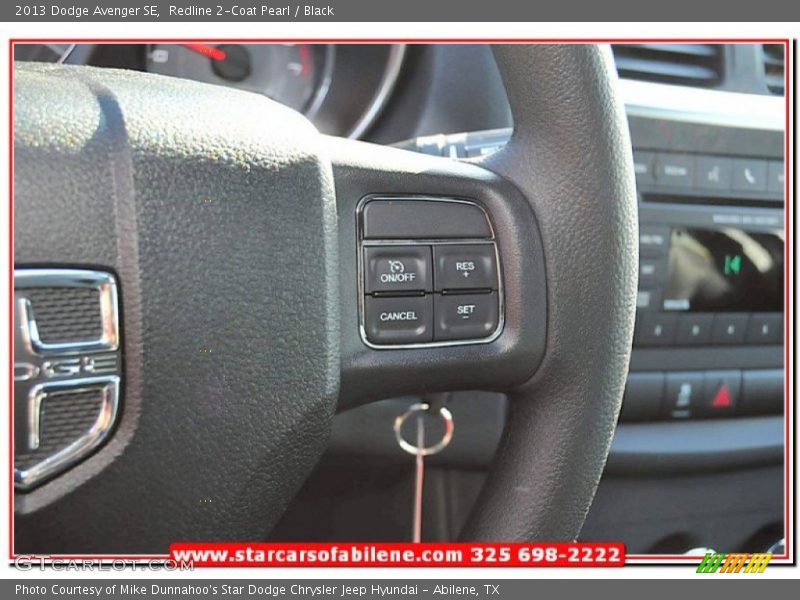 Redline 2-Coat Pearl / Black 2013 Dodge Avenger SE