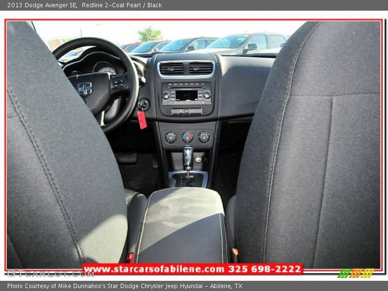 Redline 2-Coat Pearl / Black 2013 Dodge Avenger SE