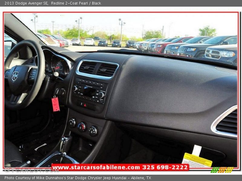 Redline 2-Coat Pearl / Black 2013 Dodge Avenger SE
