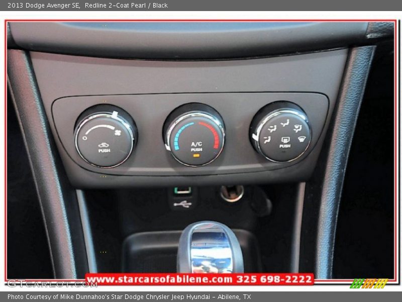 Redline 2-Coat Pearl / Black 2013 Dodge Avenger SE