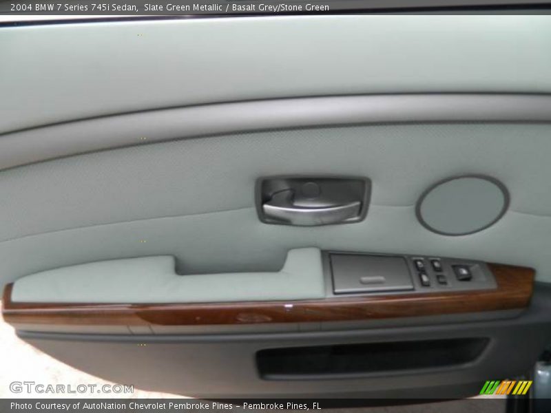 Door Panel of 2004 7 Series 745i Sedan