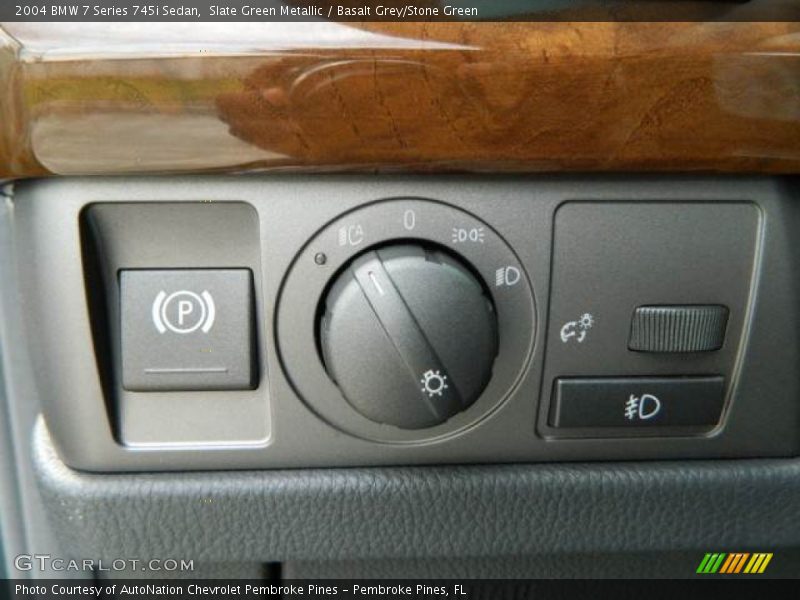 Slate Green Metallic / Basalt Grey/Stone Green 2004 BMW 7 Series 745i Sedan