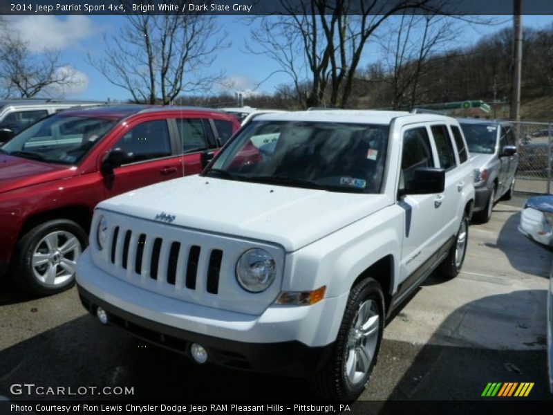 Bright White / Dark Slate Gray 2014 Jeep Patriot Sport 4x4