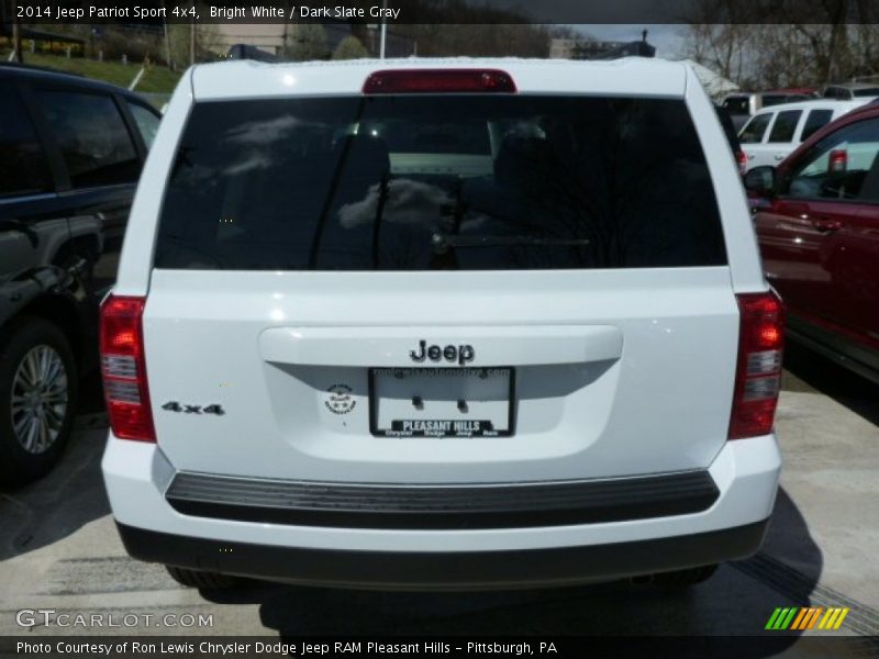 Bright White / Dark Slate Gray 2014 Jeep Patriot Sport 4x4