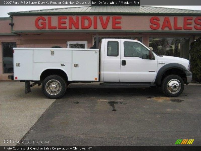 Oxford White / Medium Flint 2007 Ford F450 Super Duty XL Regular Cab 4x4 Chassis Utility