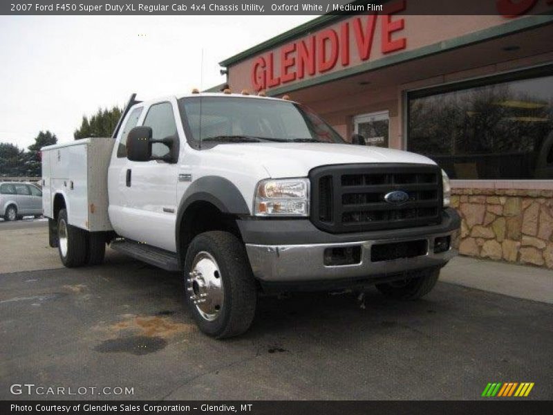 Oxford White / Medium Flint 2007 Ford F450 Super Duty XL Regular Cab 4x4 Chassis Utility