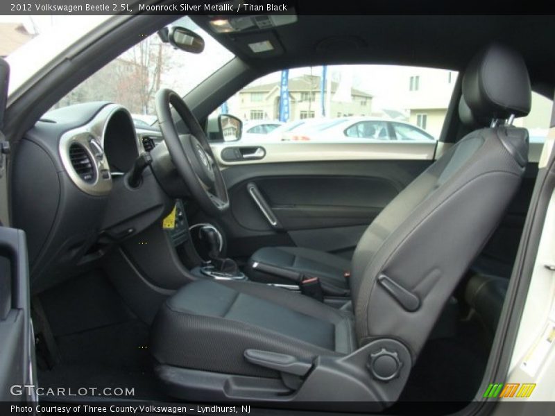 Moonrock Silver Metallic / Titan Black 2012 Volkswagen Beetle 2.5L