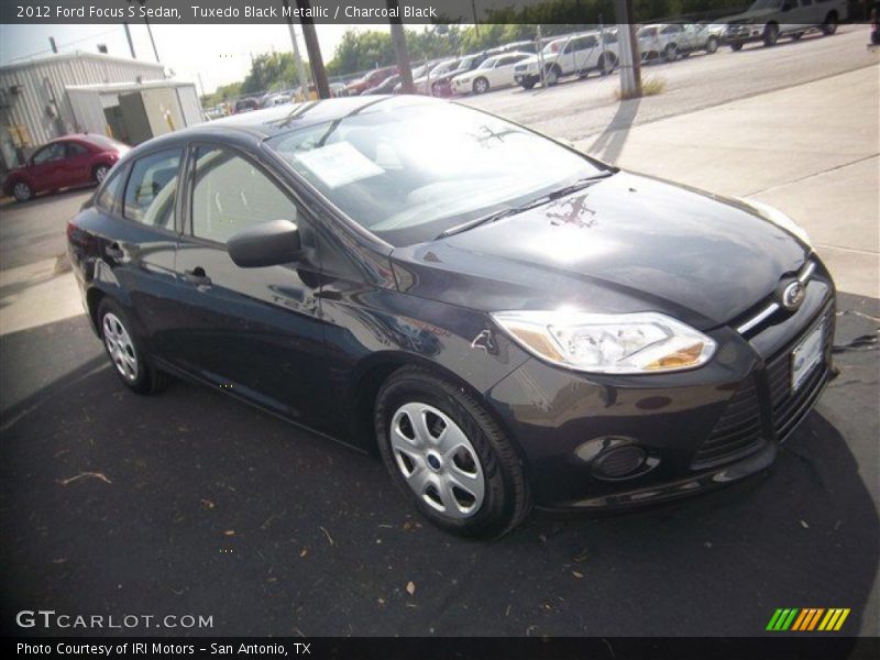 Tuxedo Black Metallic / Charcoal Black 2012 Ford Focus S Sedan