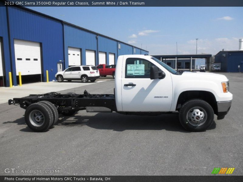 Summit White / Dark Titanium 2013 GMC Sierra 3500HD Regular Cab Chassis