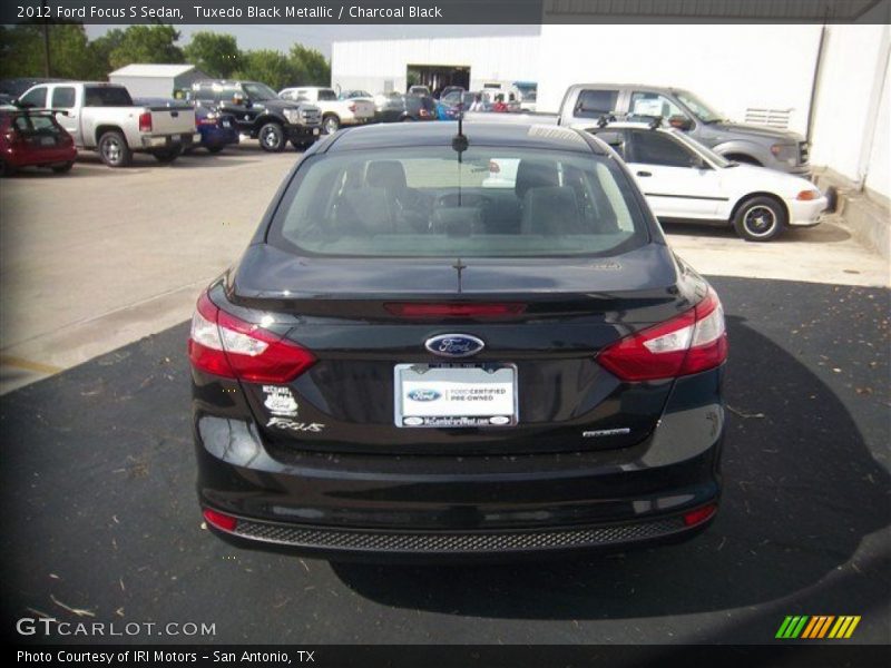 Tuxedo Black Metallic / Charcoal Black 2012 Ford Focus S Sedan