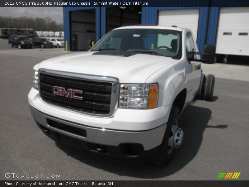 Summit White / Dark Titanium 2013 GMC Sierra 3500HD Regular Cab Chassis