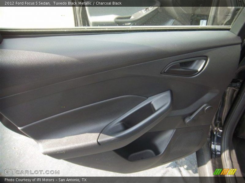 Tuxedo Black Metallic / Charcoal Black 2012 Ford Focus S Sedan