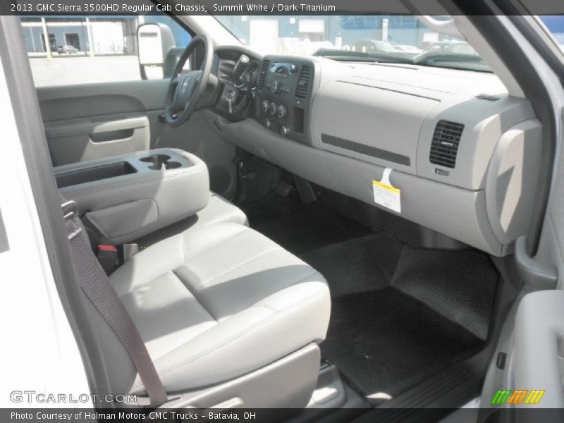 Summit White / Dark Titanium 2013 GMC Sierra 3500HD Regular Cab Chassis