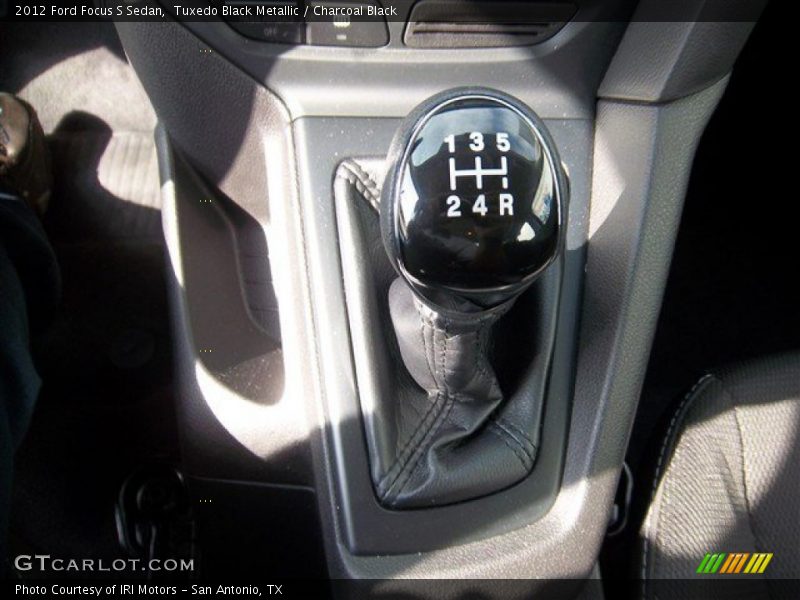 Tuxedo Black Metallic / Charcoal Black 2012 Ford Focus S Sedan