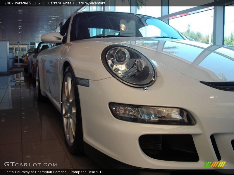 Carrara White / Black w/Alcantara 2007 Porsche 911 GT3