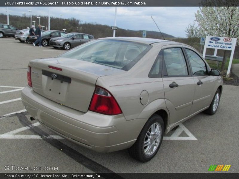Pueblo Gold Metallic / Dark Pebble/Light Pebble 2007 Ford Focus ZX4 SE Sedan