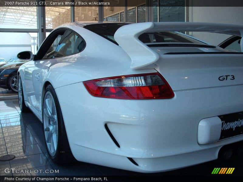 Carrara White / Black w/Alcantara 2007 Porsche 911 GT3