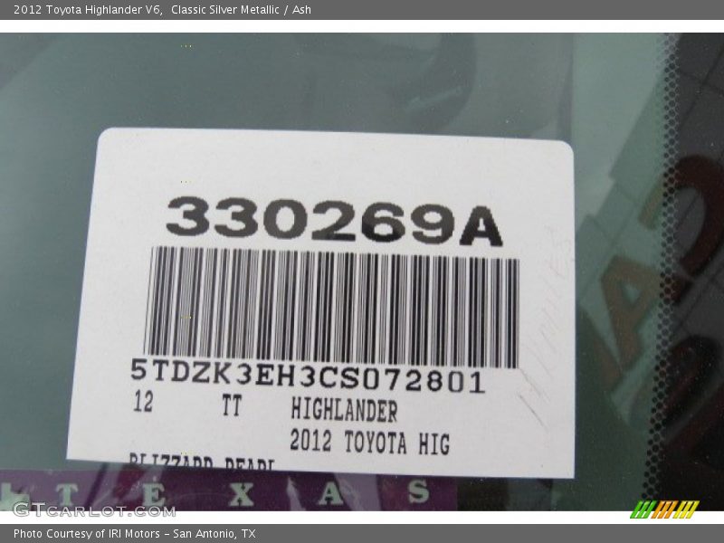 Classic Silver Metallic / Ash 2012 Toyota Highlander V6