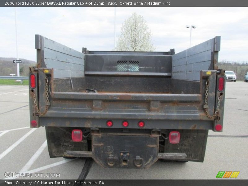 Oxford White / Medium Flint 2006 Ford F350 Super Duty XL Regular Cab 4x4 Dump Truck
