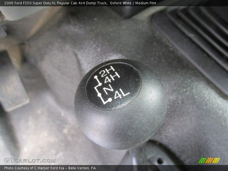 Oxford White / Medium Flint 2006 Ford F350 Super Duty XL Regular Cab 4x4 Dump Truck