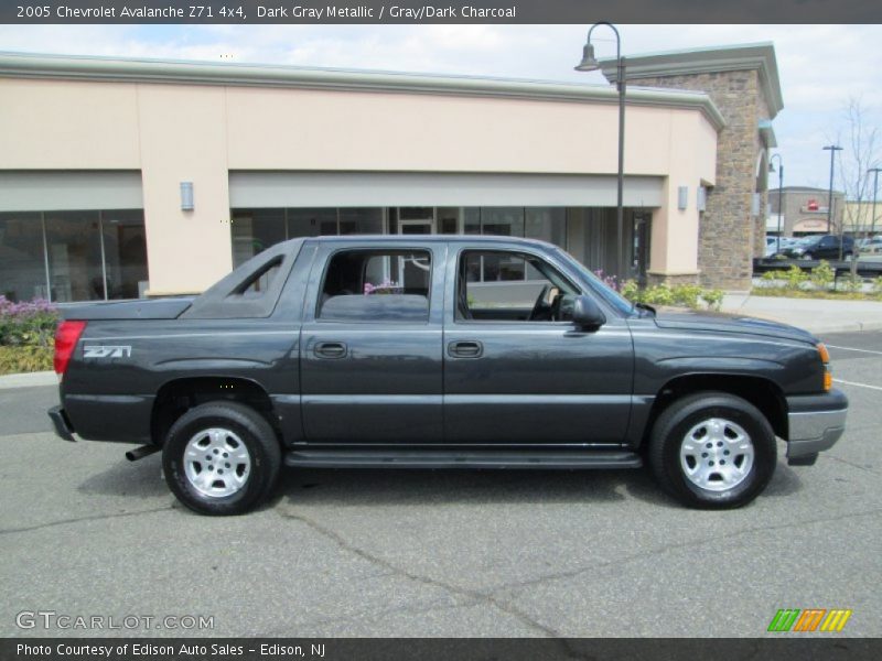 Dark Gray Metallic / Gray/Dark Charcoal 2005 Chevrolet Avalanche Z71 4x4