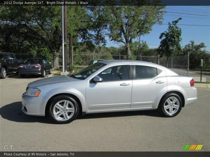Bright Silver Metallic / Black 2012 Dodge Avenger SXT