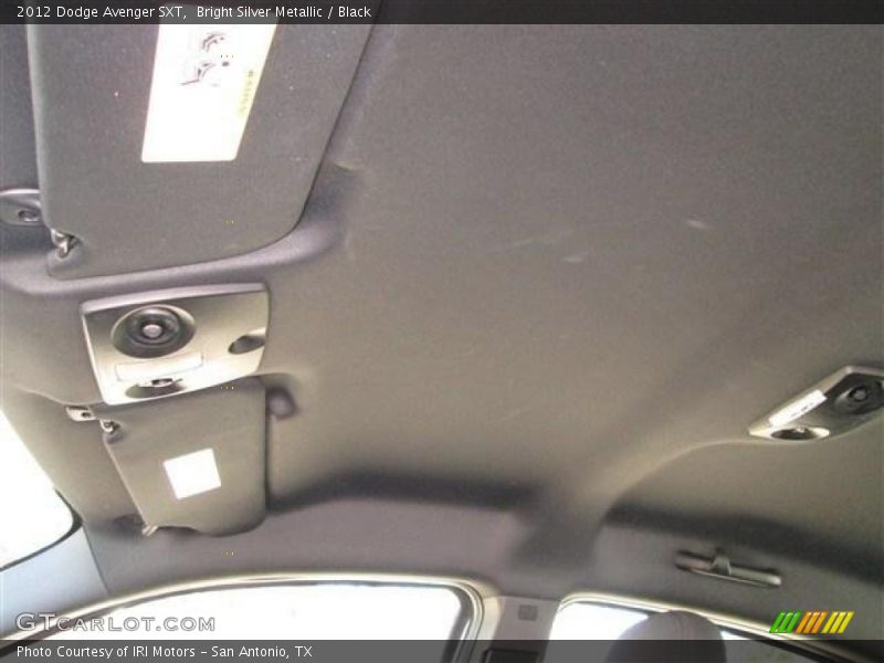 Bright Silver Metallic / Black 2012 Dodge Avenger SXT