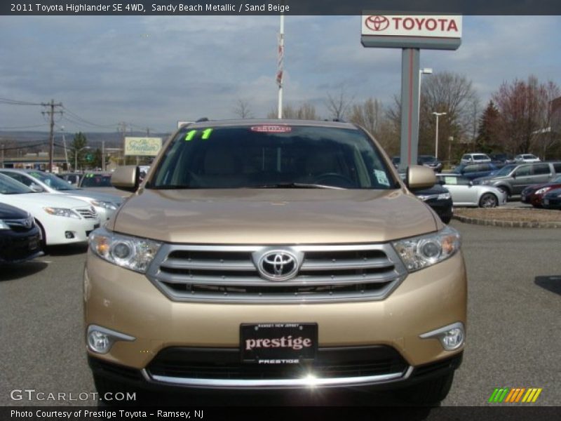 Sandy Beach Metallic / Sand Beige 2011 Toyota Highlander SE 4WD