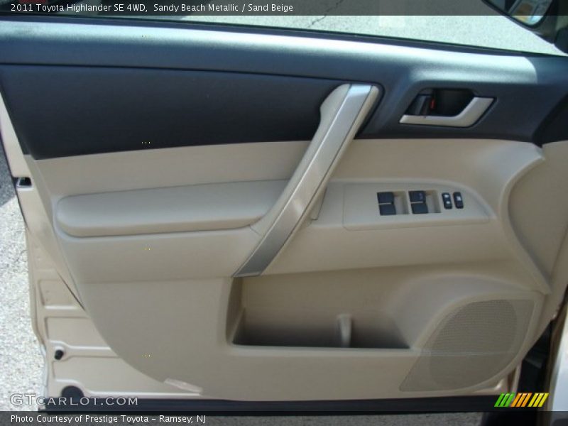 Sandy Beach Metallic / Sand Beige 2011 Toyota Highlander SE 4WD