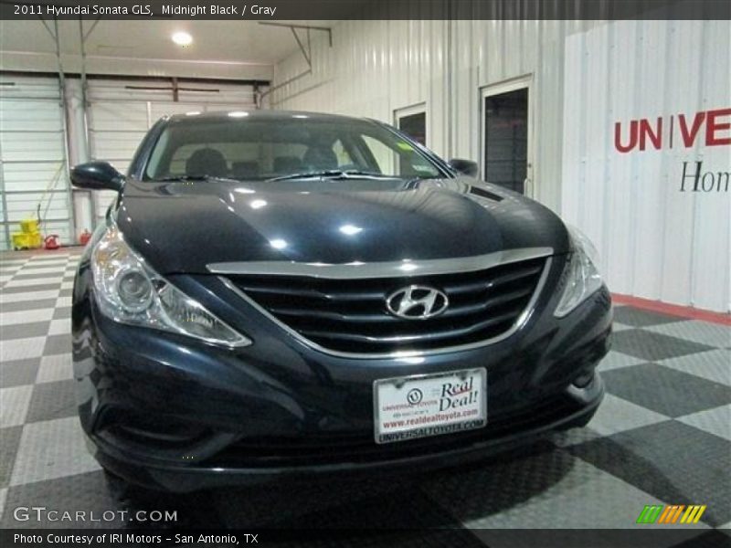 Midnight Black / Gray 2011 Hyundai Sonata GLS