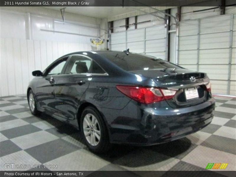 Midnight Black / Gray 2011 Hyundai Sonata GLS