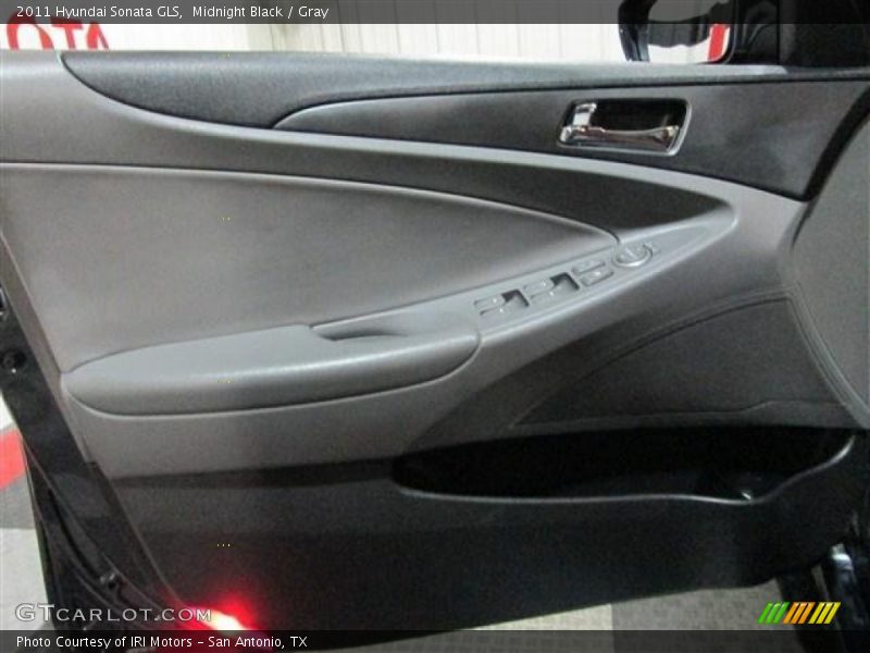Midnight Black / Gray 2011 Hyundai Sonata GLS
