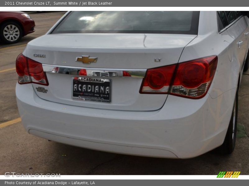 Summit White / Jet Black Leather 2011 Chevrolet Cruze LT