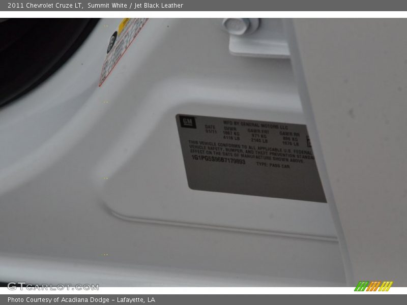 Summit White / Jet Black Leather 2011 Chevrolet Cruze LT