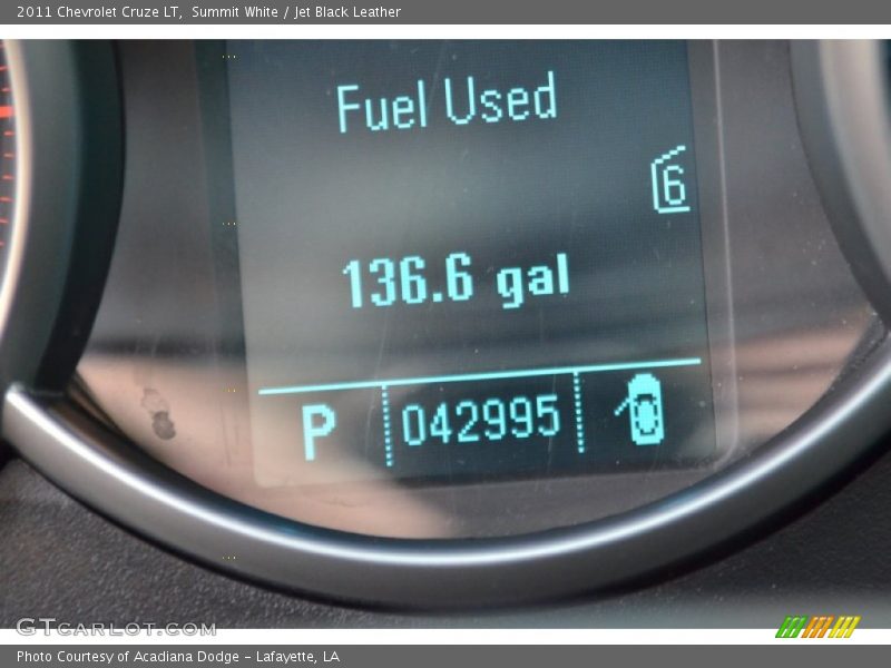 Summit White / Jet Black Leather 2011 Chevrolet Cruze LT